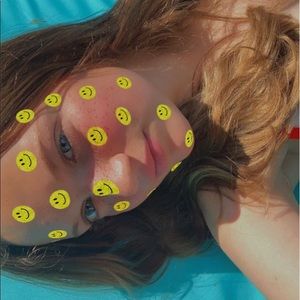 Meet your Posher, Elizabeth